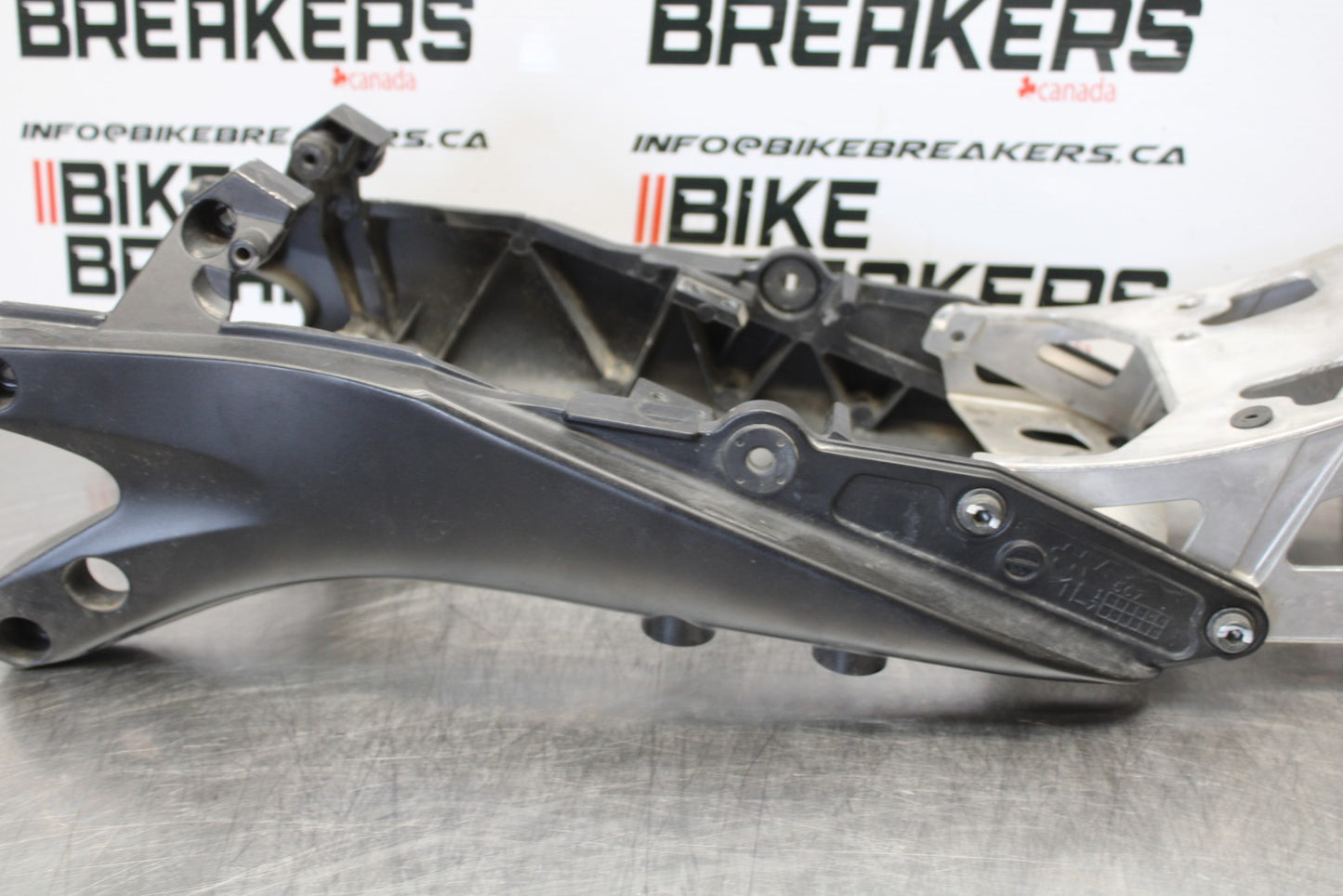 06-07 SUZUKI GSXR 600 REAR SUBFRAME BACK SUB FRAME BB170