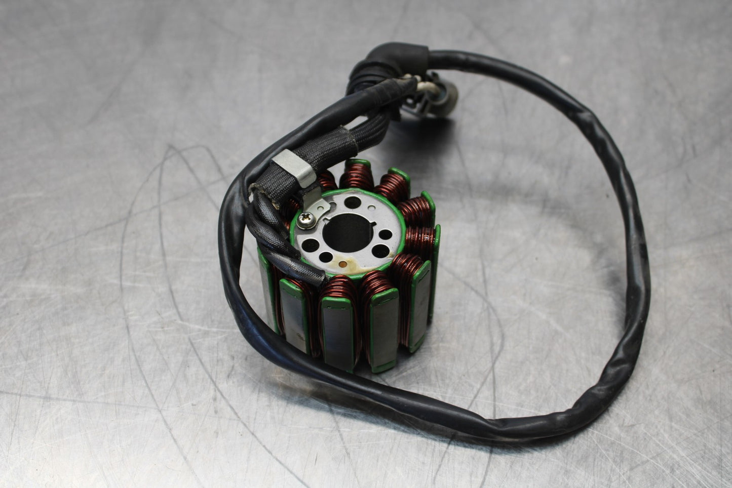 04-05 YAMAHA YZF R1 STATOR GENERATOR ALTERNATOR MAGNETO BB173
