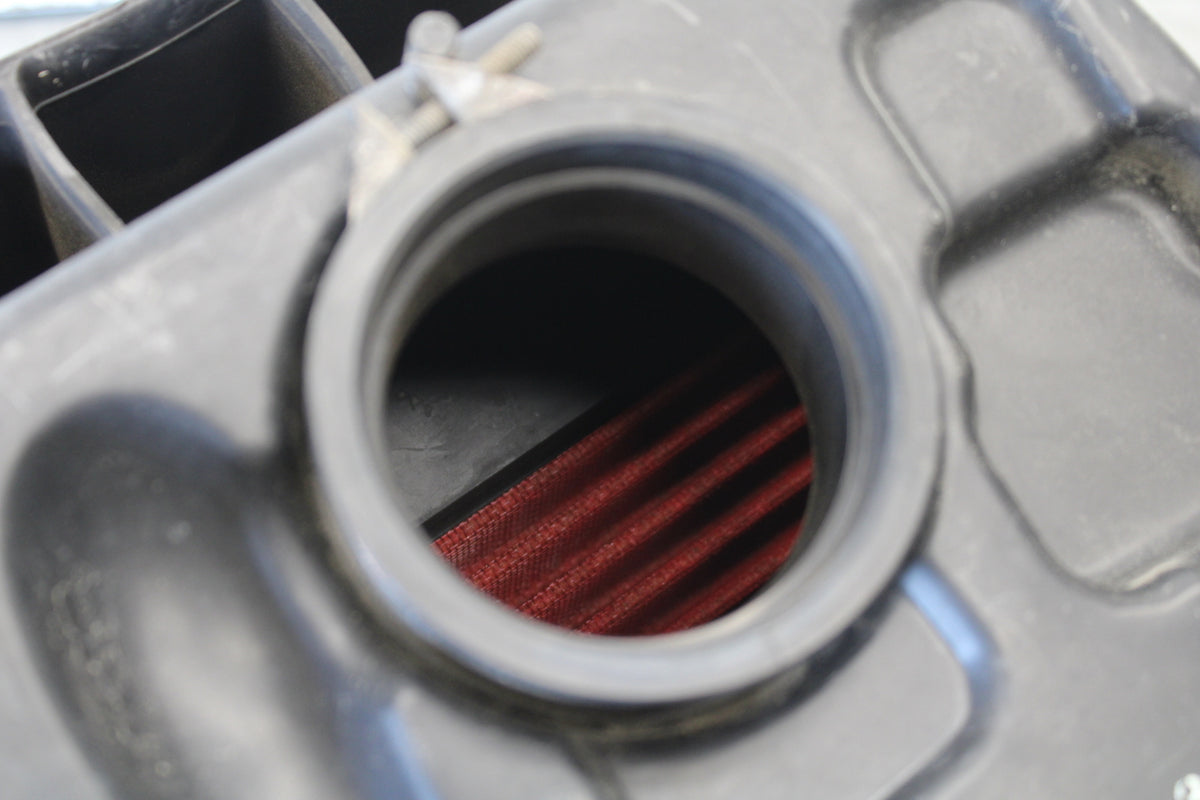 03-07 SUZUKI SV1000S AIRBOX AIR INTAKE FILTER BOX BB657