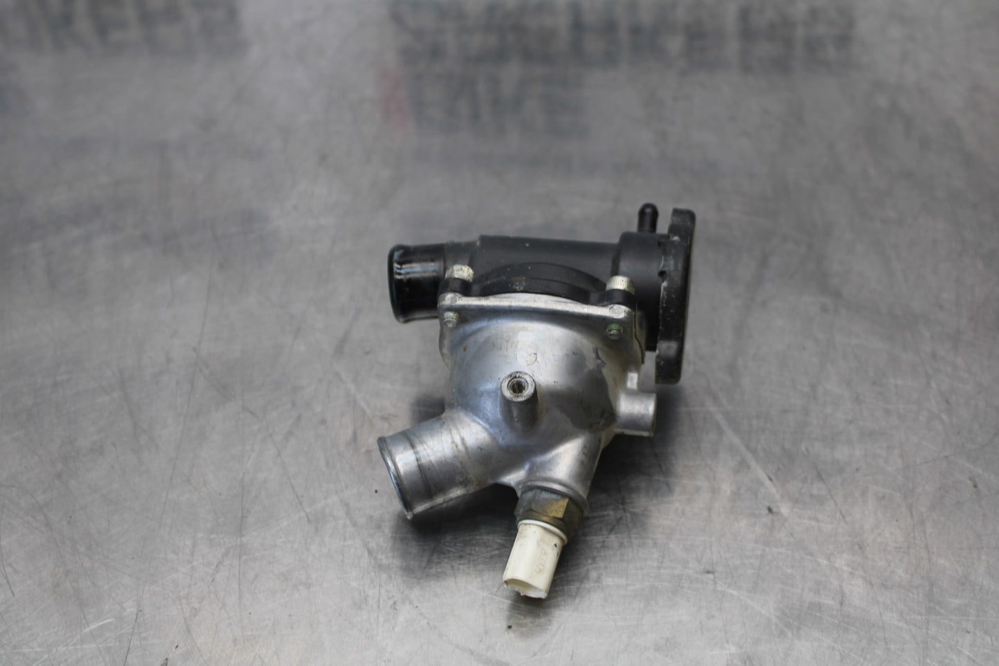 08 KAWASAKI VULCAN 900 THERMOSTAT W HOUSING ASSEMBLY BB184