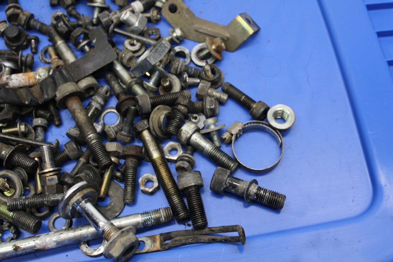 85-86 SUZUKI MADURA 1200 MOUNTING BOLTS HARDWARE MOTOR SCREWS  BB691