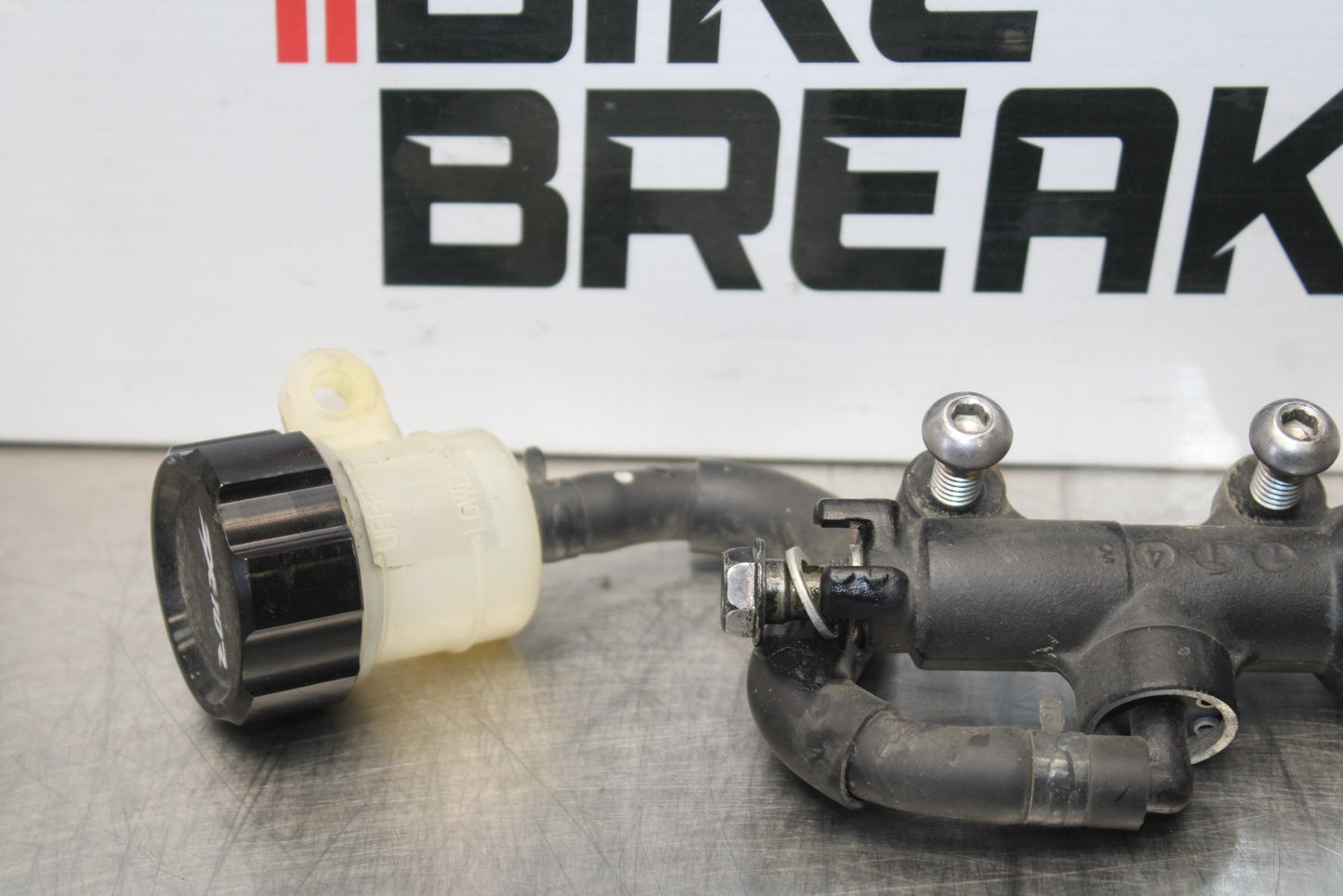 08 KAWASAKI NINJA ZX10R REAR BACK BRAKE MASTER CYLINDER W RESERVOIR BB201