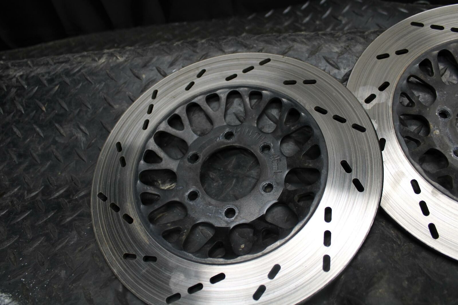 86 SUZUKI GS750ES FRONT LEFT RIGHT BRAKE ROTORS DISCS BB233