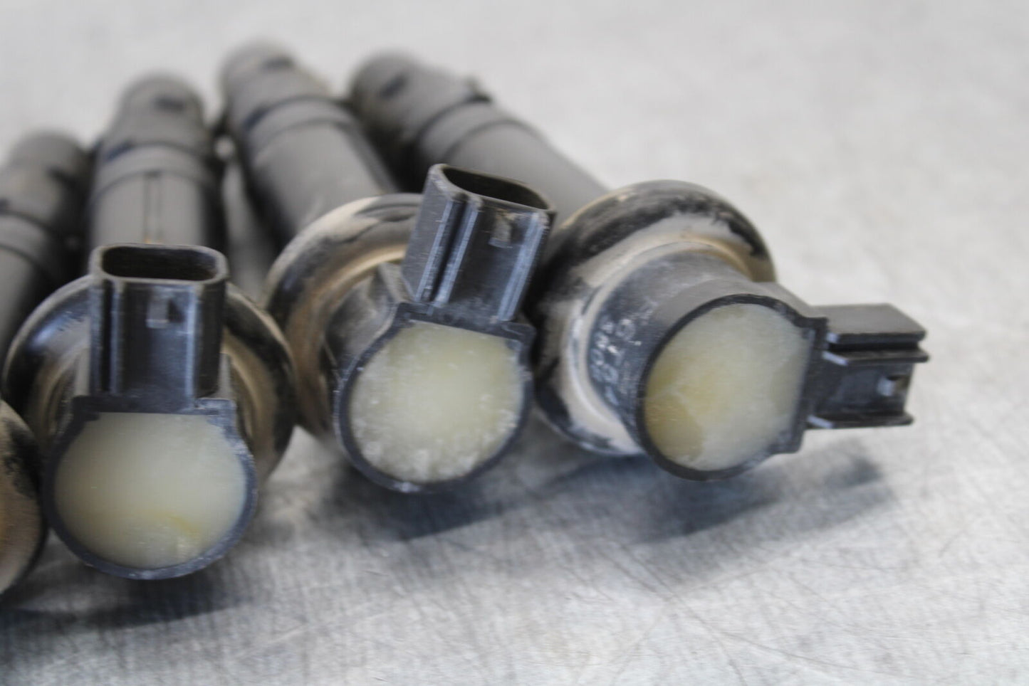 08-09 YAMAHA YZF R6S IGNITION COILS COIL SPARK PLUG CAPS 5SL-82310-20-00 BB178