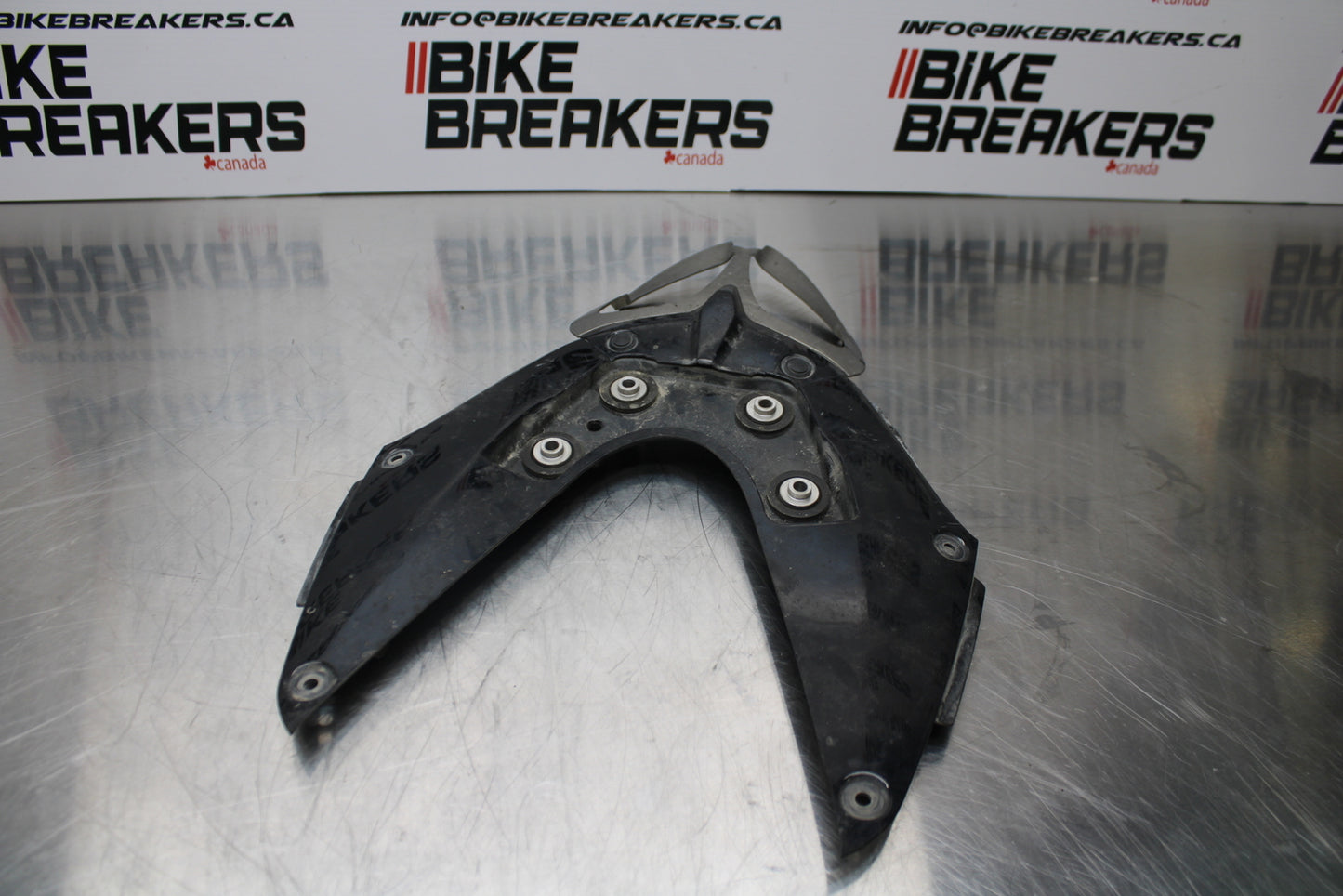 11 SUZUKI GSXR1000 REAR BACK TAIL UNDERTAIL FAIRING COWL FENDER BB142