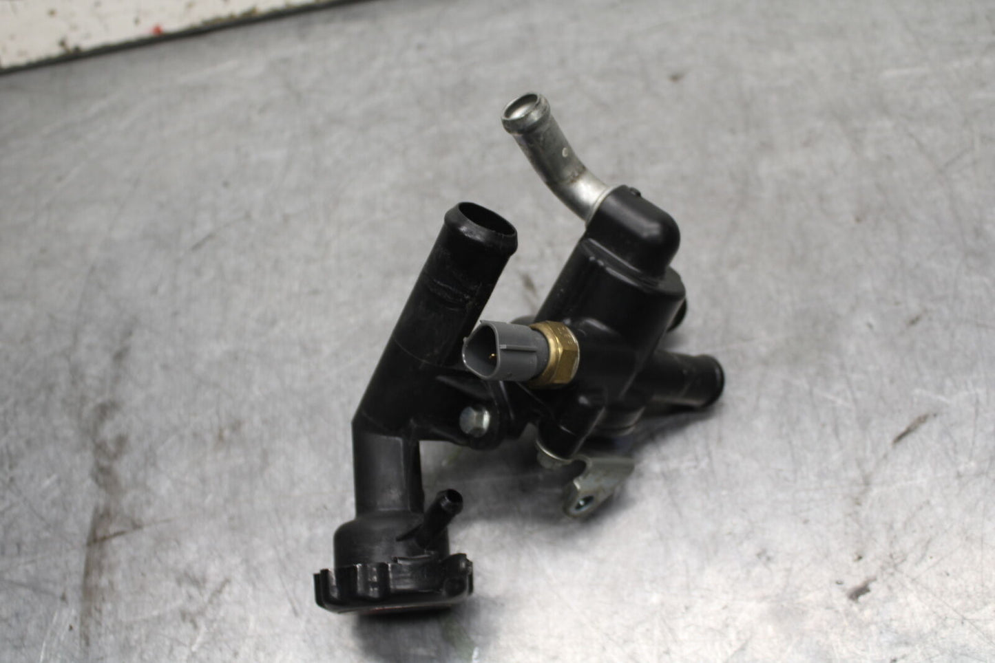 10-13 HONDA SHADOW RS 750 VT750RS THERMOSTAT W HOUSING ASSEMBLY BB718