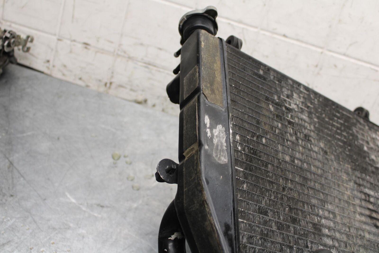 2000 Yamaha YZF R6 ENGINE RADIATOR MOTOR COOLER COOLING RADIATER BB558