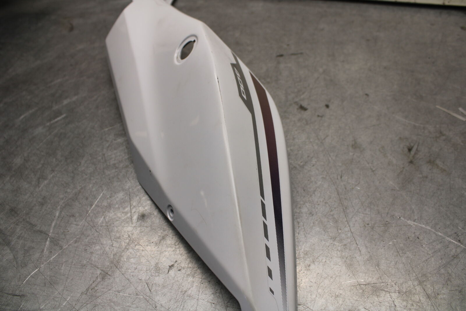 18-23 KAWASAKI NINJA 400 LEFT REAR BACK TAIL FAIRING COWL SHROUD BB660