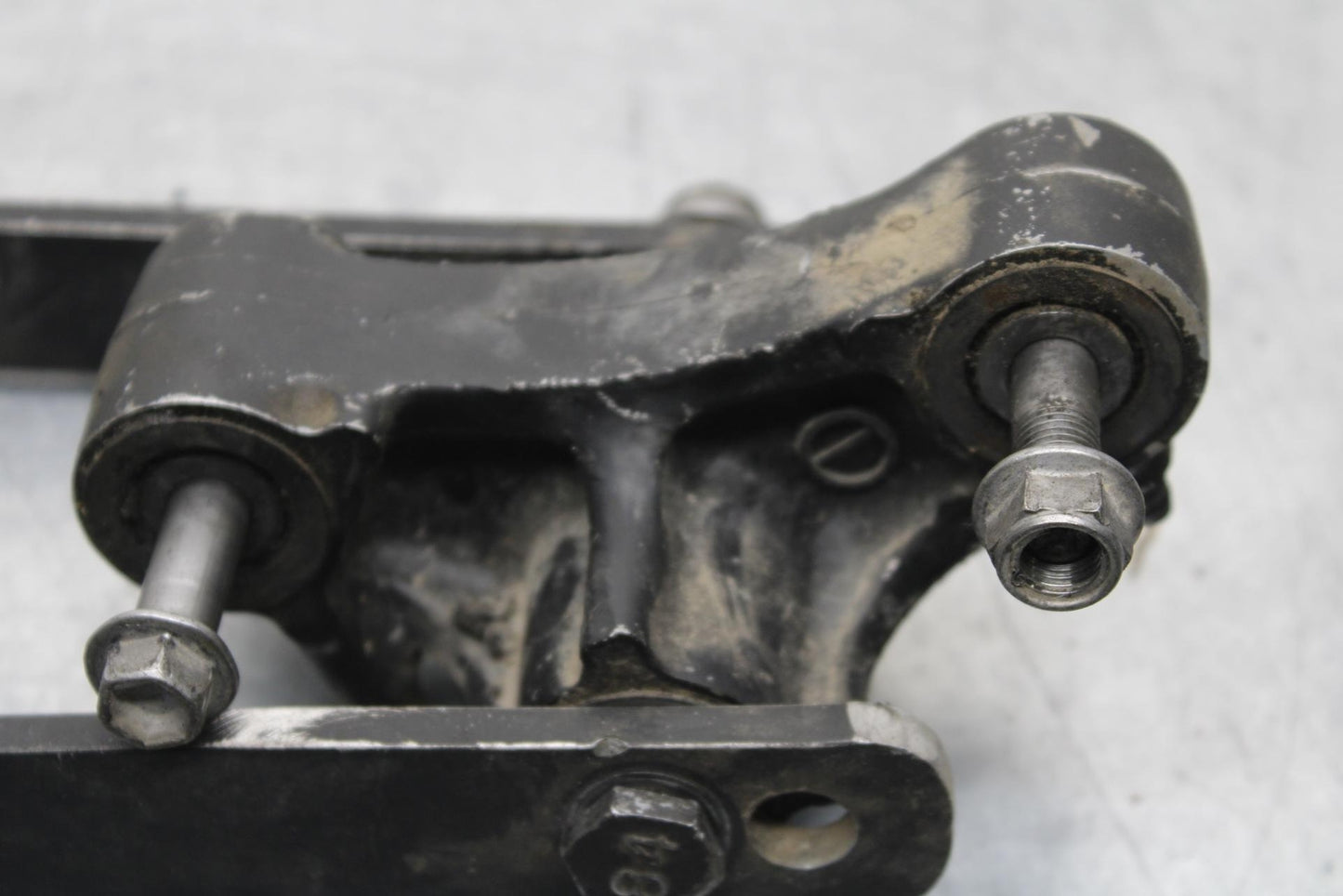 2000 Kawasaki Ninja ZX12R ZX1200A REAR DOGBONE SHOCK LINKAGE 39007-1287 BB565