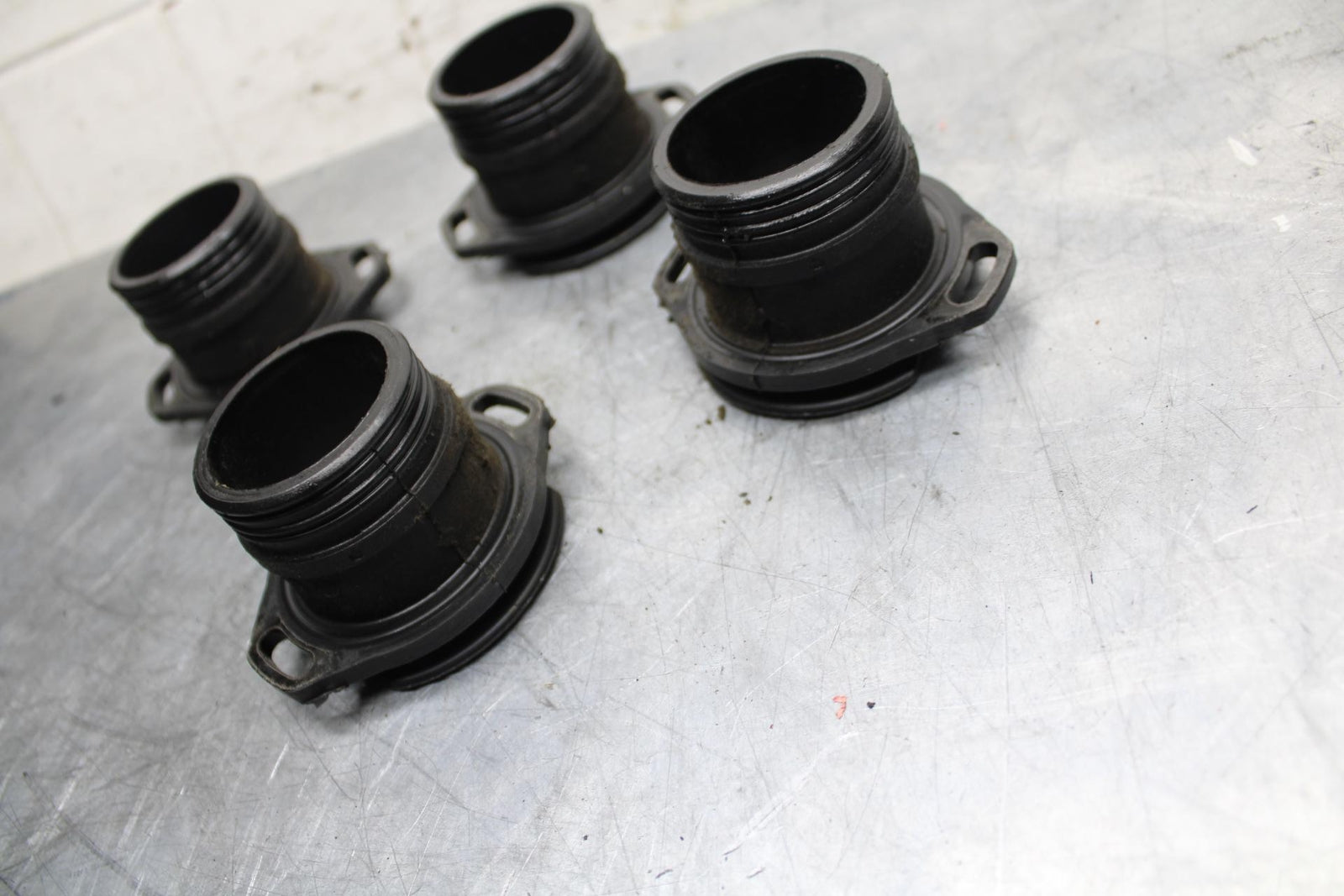 03 KAWASAKI ZX12R AIRBOX INTAKE VELOCITY STACKS BB472