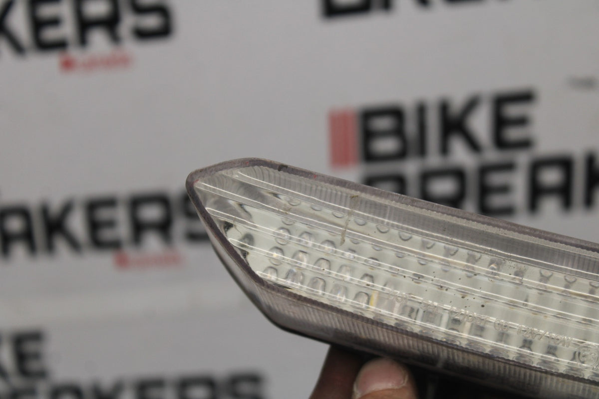 03 YAMAHA YZF R1 AFTERMARKET REAR TAIL TAILLIGHT BACK BRAKE LIGHT BB895