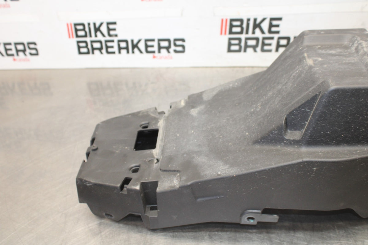 20-23 BMW F900R REAR BACK TAIL UNDERTAIL BATTERY TRAY PLASTIC BB923