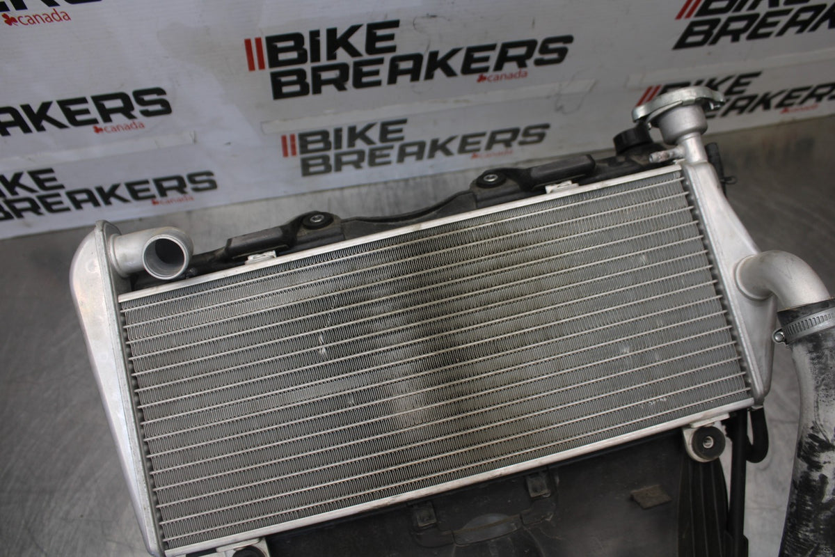 16 DUCATI 959 PANIGALE ENGINE RADIATOR MOTOR COOLER COOLING RADIATER SET  BB912