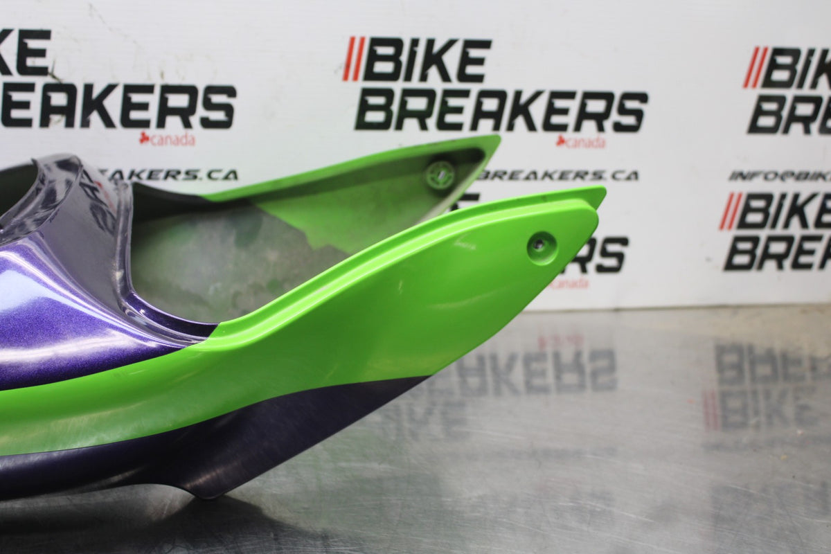 98 KAWASAKI NINJA ZX6 OEM REAR BACK TAIL FAIRING COWL SHROUD BB870