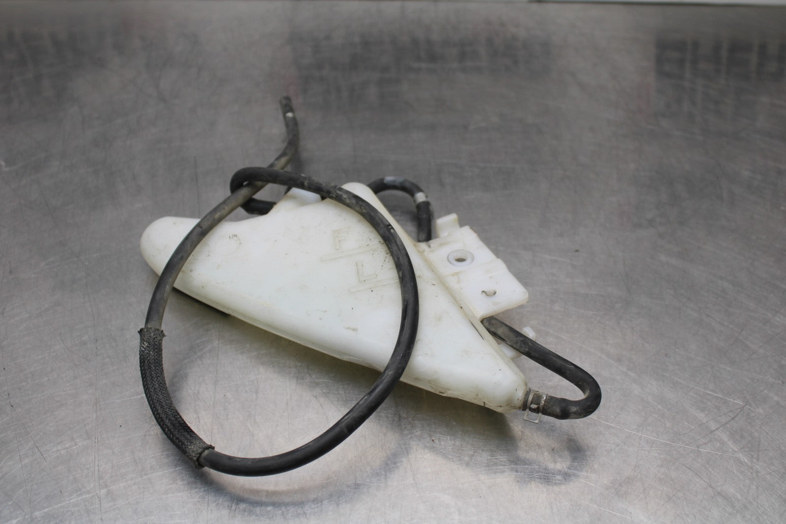 11-22 SUZUKI GSXR 600  COOLANT WATER TANK RESERVOIR BOTTLE BB193