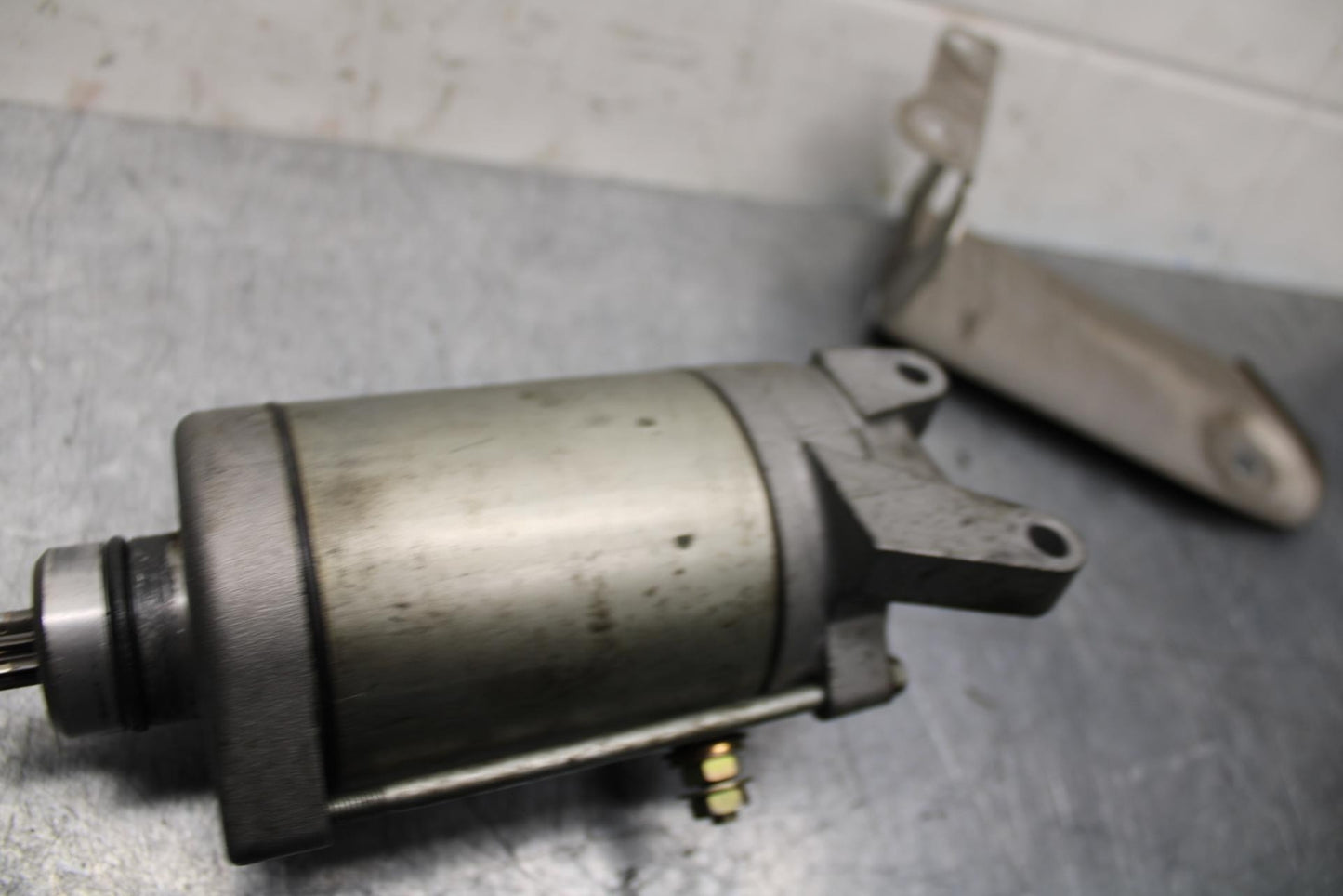 2001 Honda ST1100 ENGINE STARTING STARTER MOTOR -DC 12V BB77