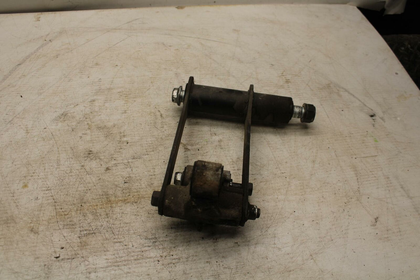 06-21 KAWASAKI VULCAN 900 REAR BACK SHOCK LINK BB363