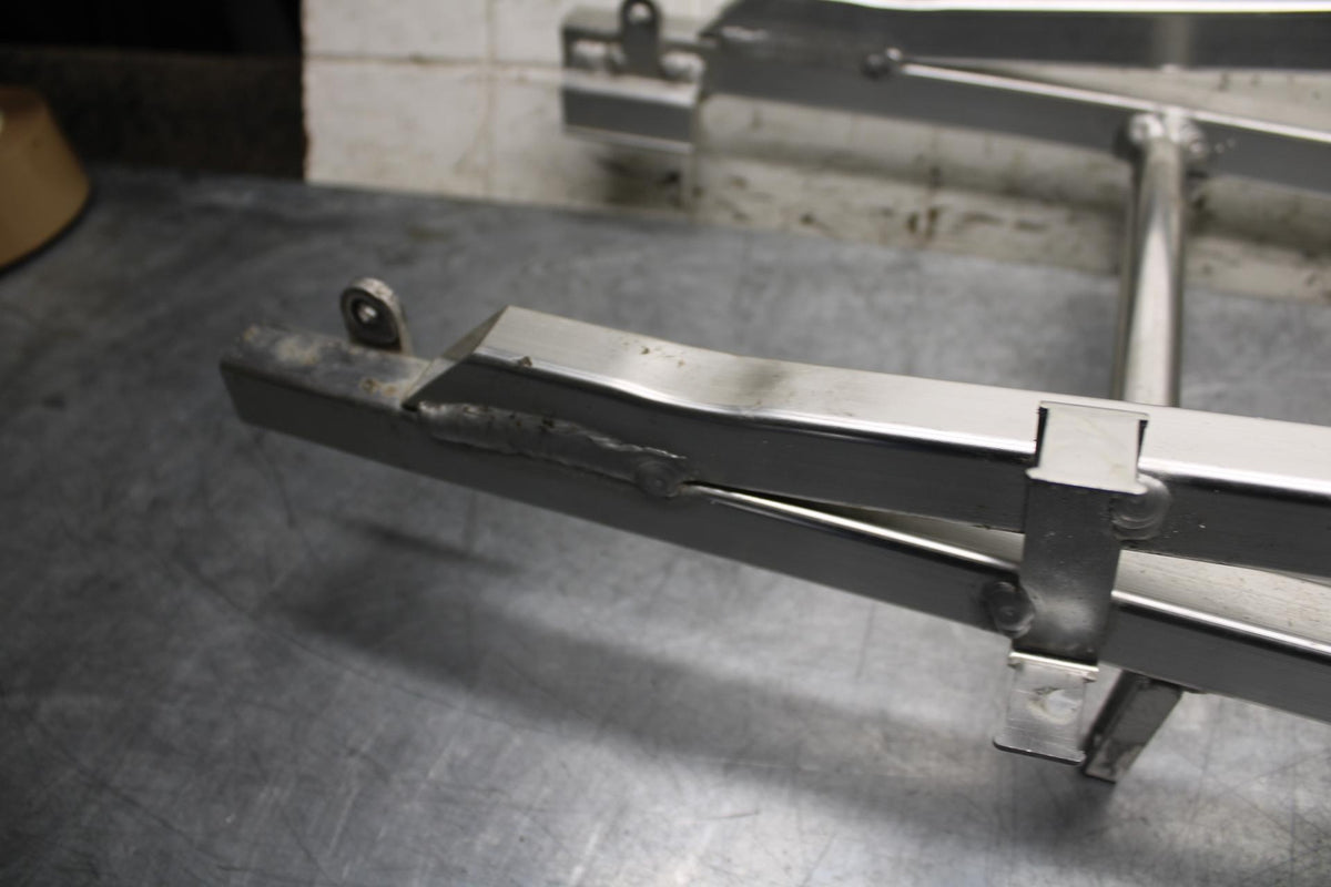 2000 Honda CBR600F4 REAR BACK TAIL SUBFRAME SUB FRAME BB552