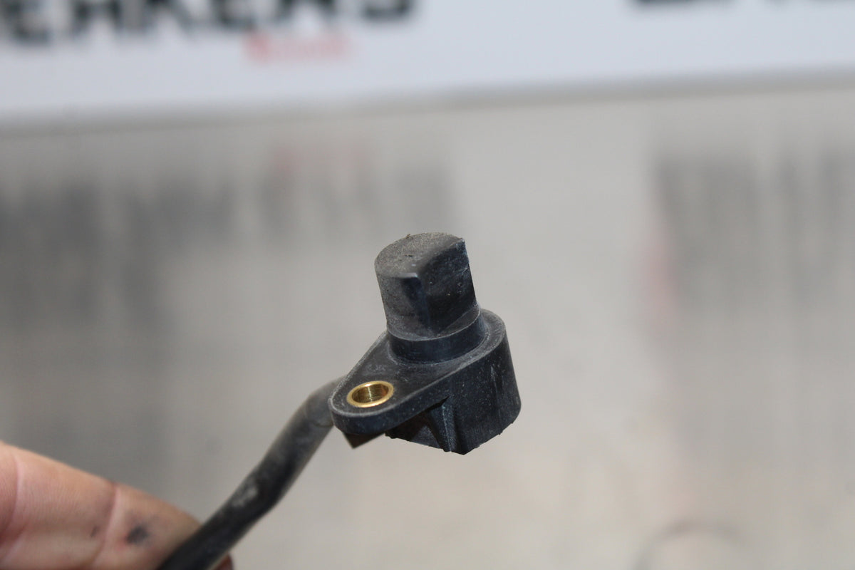 11 SUZUKI GSXR1000 SPEED SPEEDOMETER SENSOR BB142