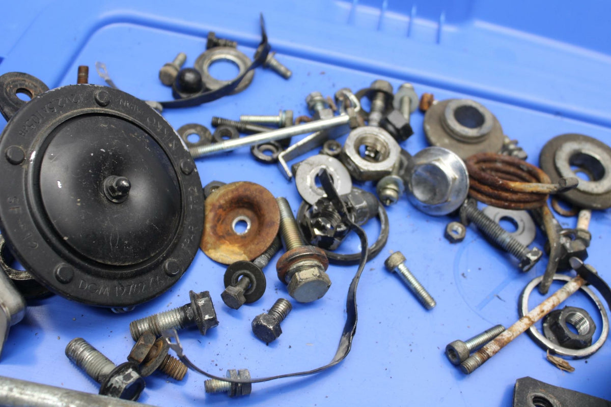 79-81 YAMAHA XS1100S HARDWARE BB401