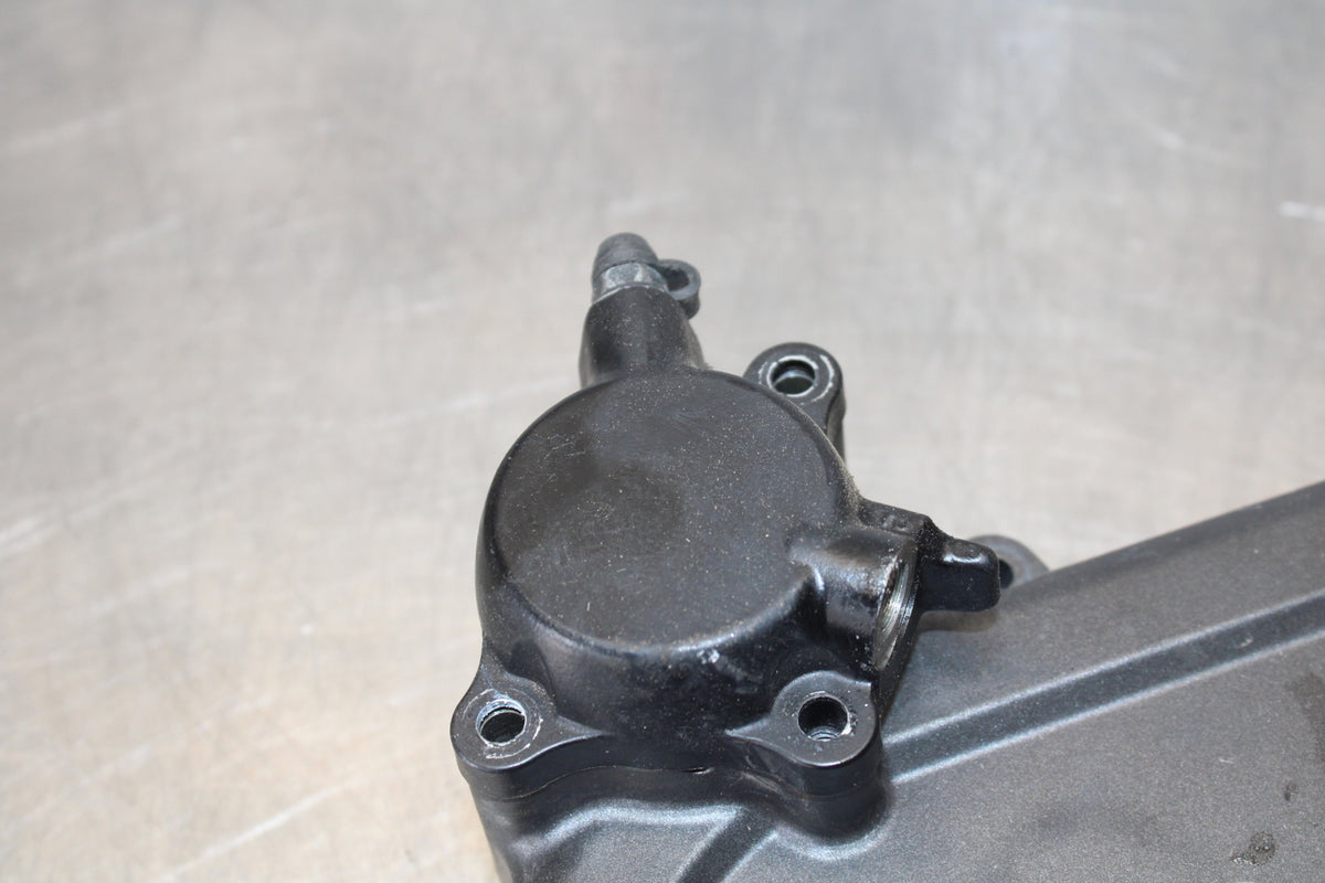 06-07 HONDA CBR1000RR CLUTCH SLAVE PISTON CYLINDER & SPROCKET COVER BB166