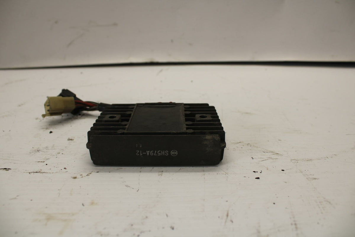 98-03 SUZUKI TL1000R RECTIFIER VOLTAGE REGULATOR BB267