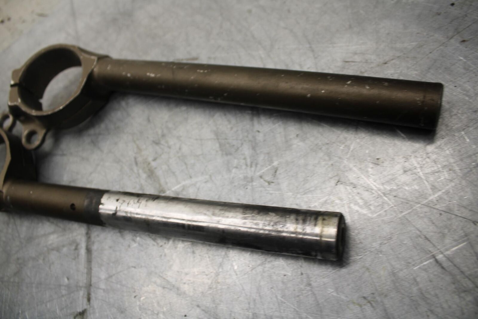 05-06 KAWASAKI NINJA ZX6R 636 LEFT RIGHT CLIP ON ONS HANDLEBARS PAIR SET BB505