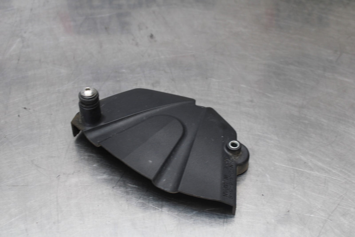 17 YAMAHA YZF R6 ENGINE SPROCKET COVER BB922