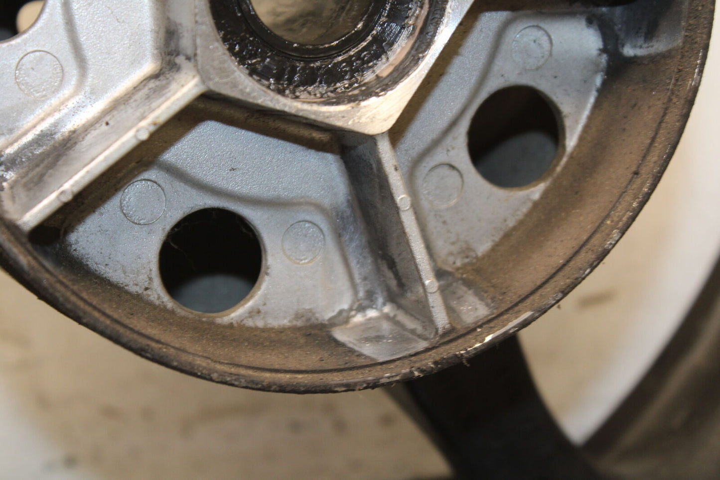 06-07 SUZUKI GSXR750 REAR WHEEL BACK RIM BB670