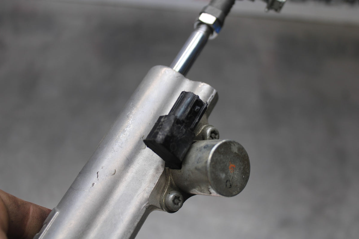 11-26 SUZUKI GSXR750 STEERING DAMPER STABILIZER BB900