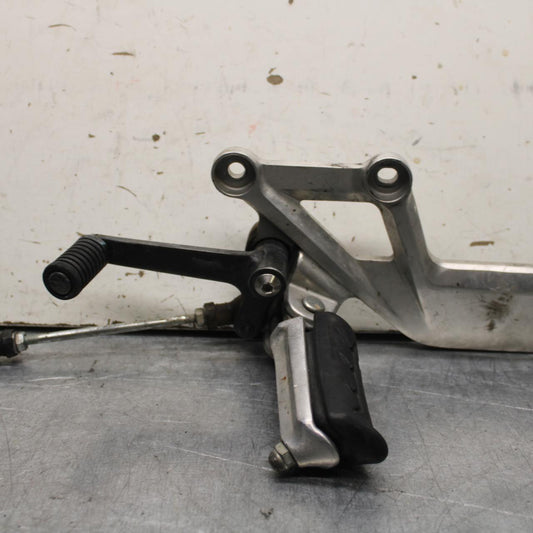 15-18 HONDA CB300FA LEFT REARSET WITH SHIFTER DRIVER FOOT PEG REST STOP BB646