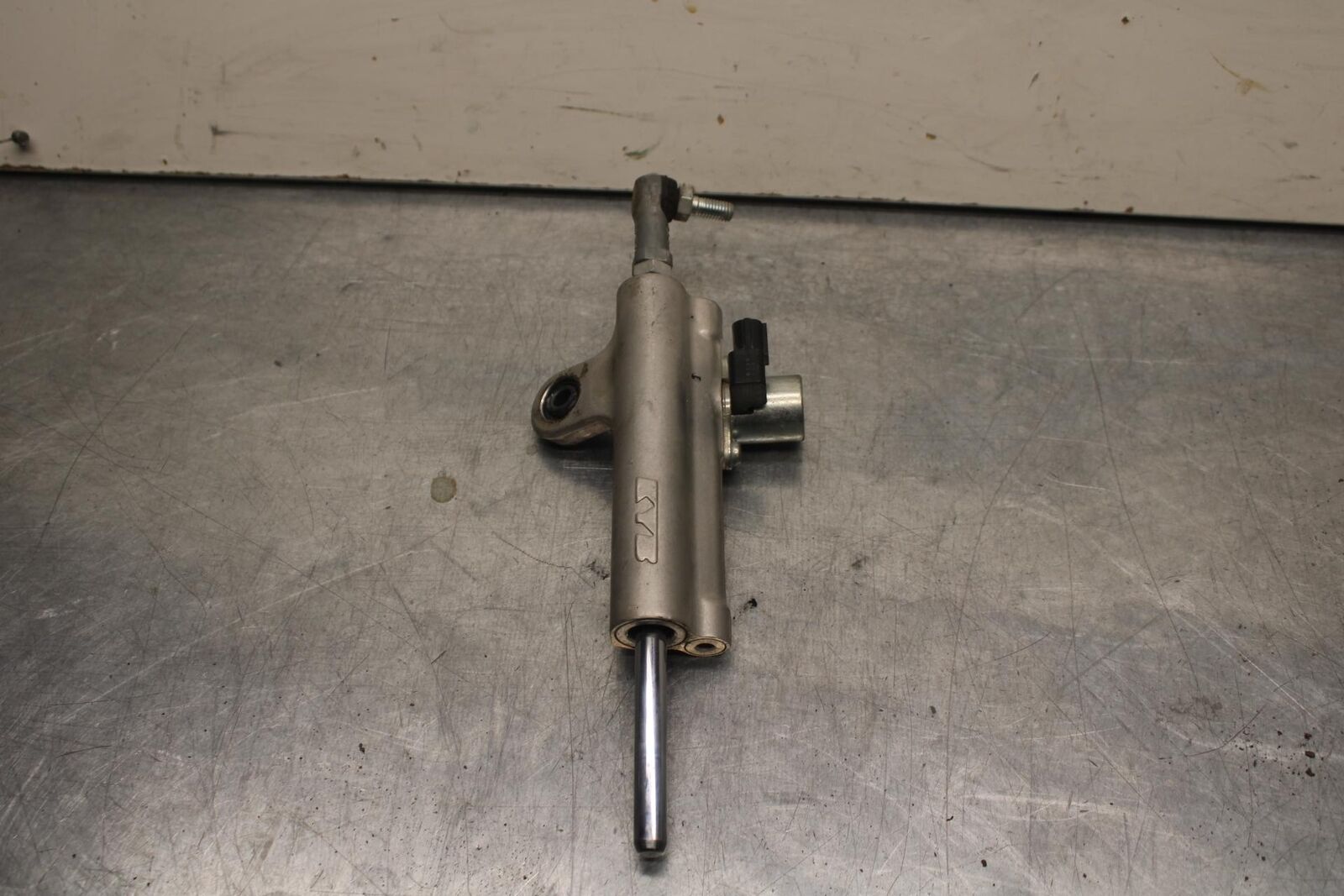 2011 Suzuki GSXR600 STEERING DAMPER STABILIZER 51750-21H10 BB605