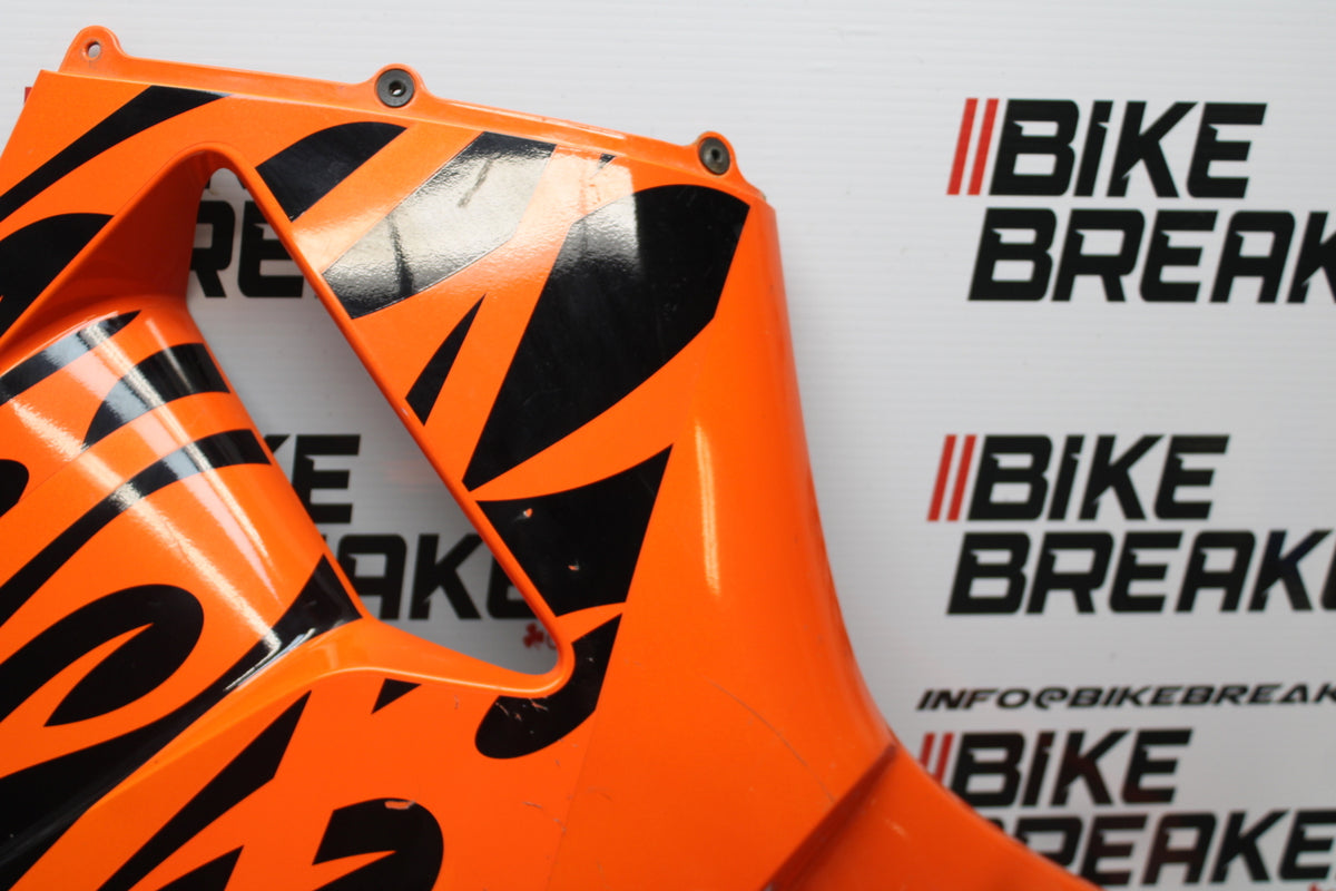 05-06 HONDA CBR600RR RIGHT MID UPPER SIDE FAIRING COWL PLASTIC BB149