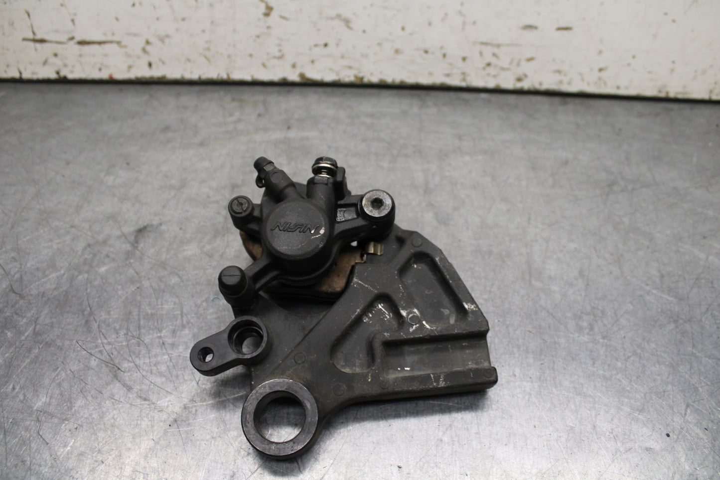 13-17 KAWASAKI NINJA ZX6R ZX636E REAR BACK BRAKE CALIPER W MOUNT BRACKET BB735