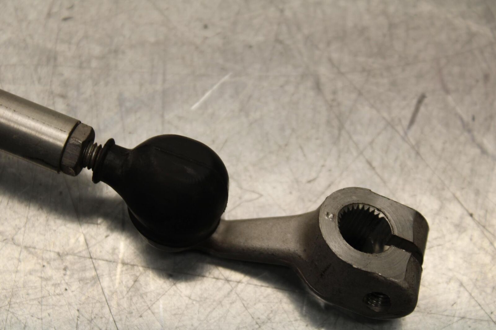 2007 Yamaha YZF R6 LEFT REARSET FOOT PEG W SHIFTER 2C0-18115-00-00 BB590