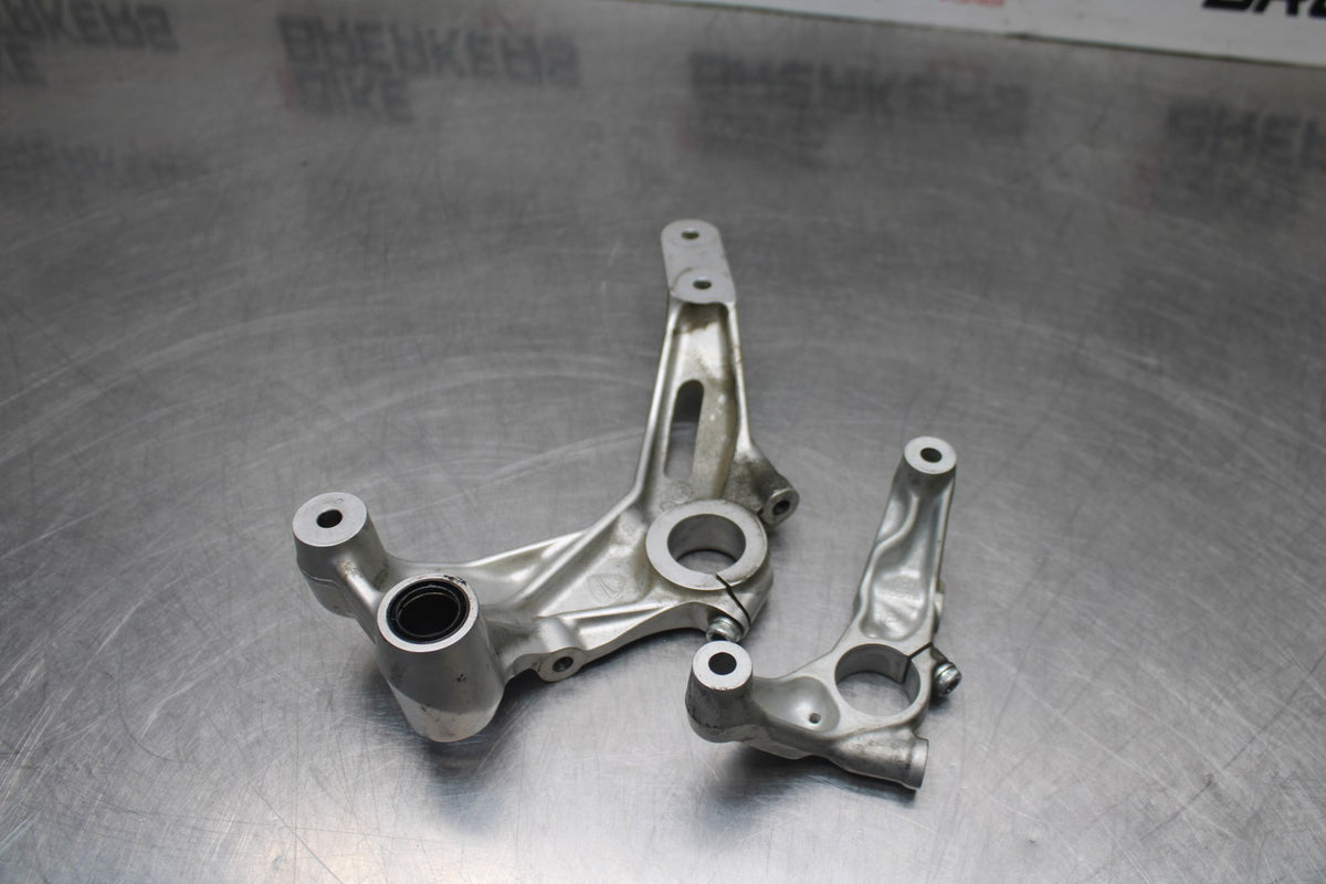 16 DUCATI 959 PANIGALE ENGINE/ FRAME MOUNT MOTOR BRACKET SET BB912