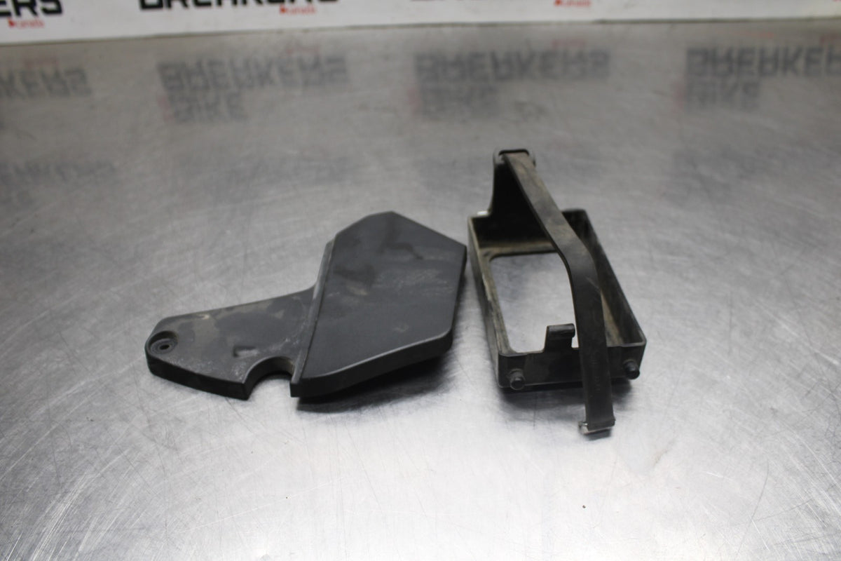 08 KAWASAKI NINJA ZX10R BATTERY TRAY PLASTIC / COVER BB932