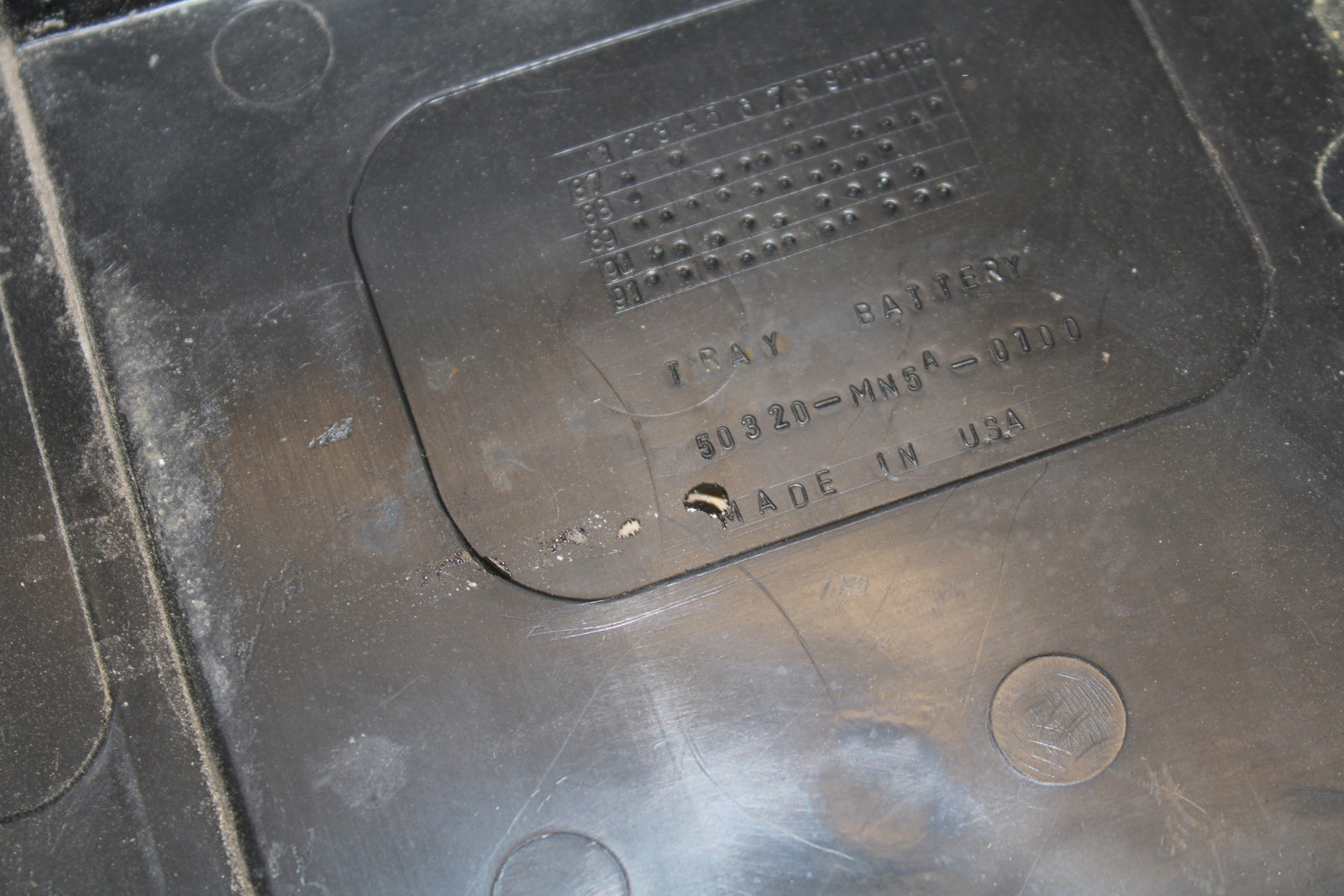 93-00 HONDA GOLDWING 1500 GL1500SE BATTERY TRAY BOX HOLDER BB700