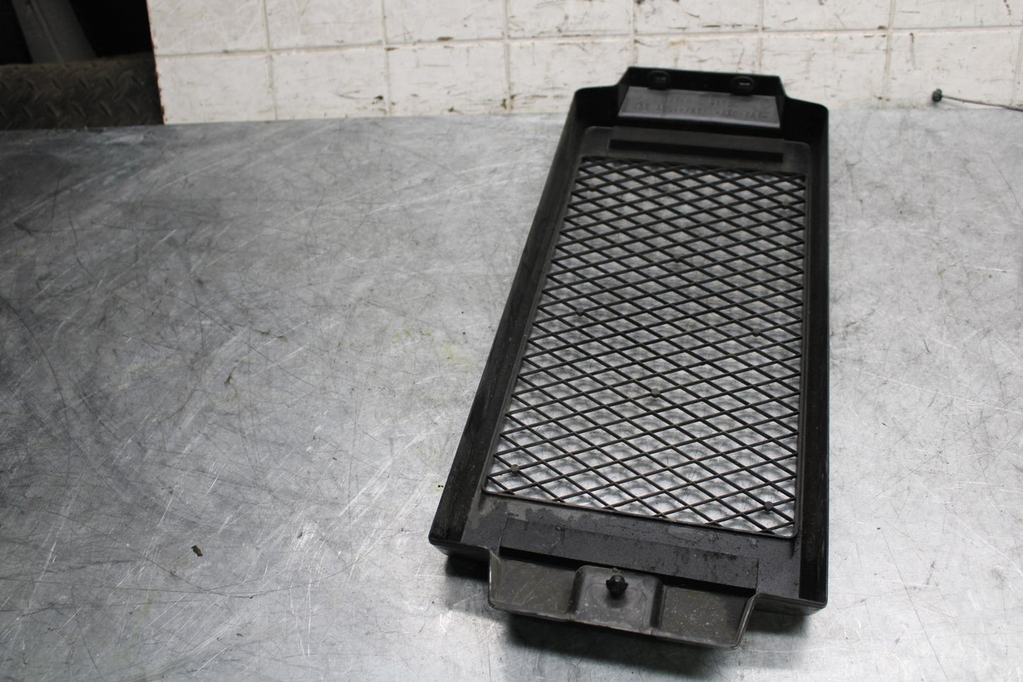 2007 Suzuki Boulevard M50B RADIATOR GRILLE GRILL SHIELD GUARD BB537