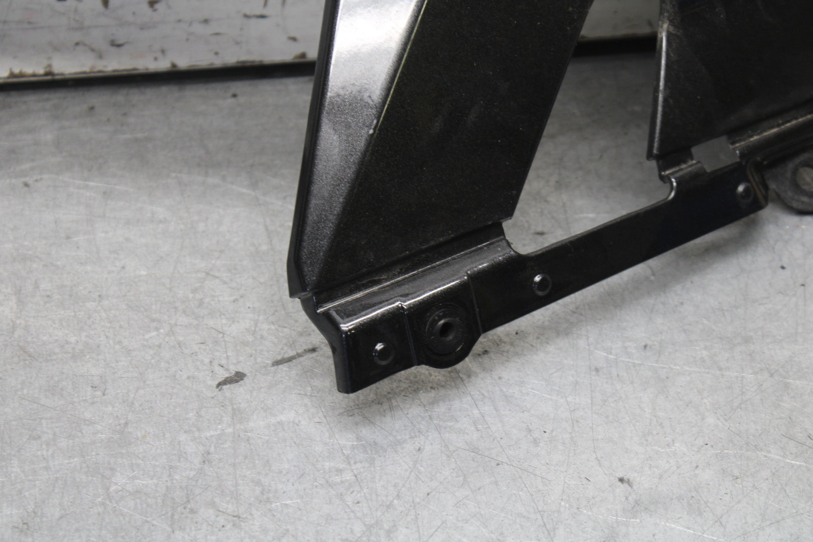 18-23 KAWASAKI NINJA 400 RIGHT MID UPPER SIDE FAIRING COWL PLASTIC BB660