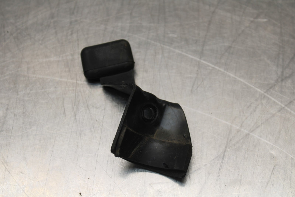 2006 Suzuki Boulevard C90 MOUNT BRACKET BB849