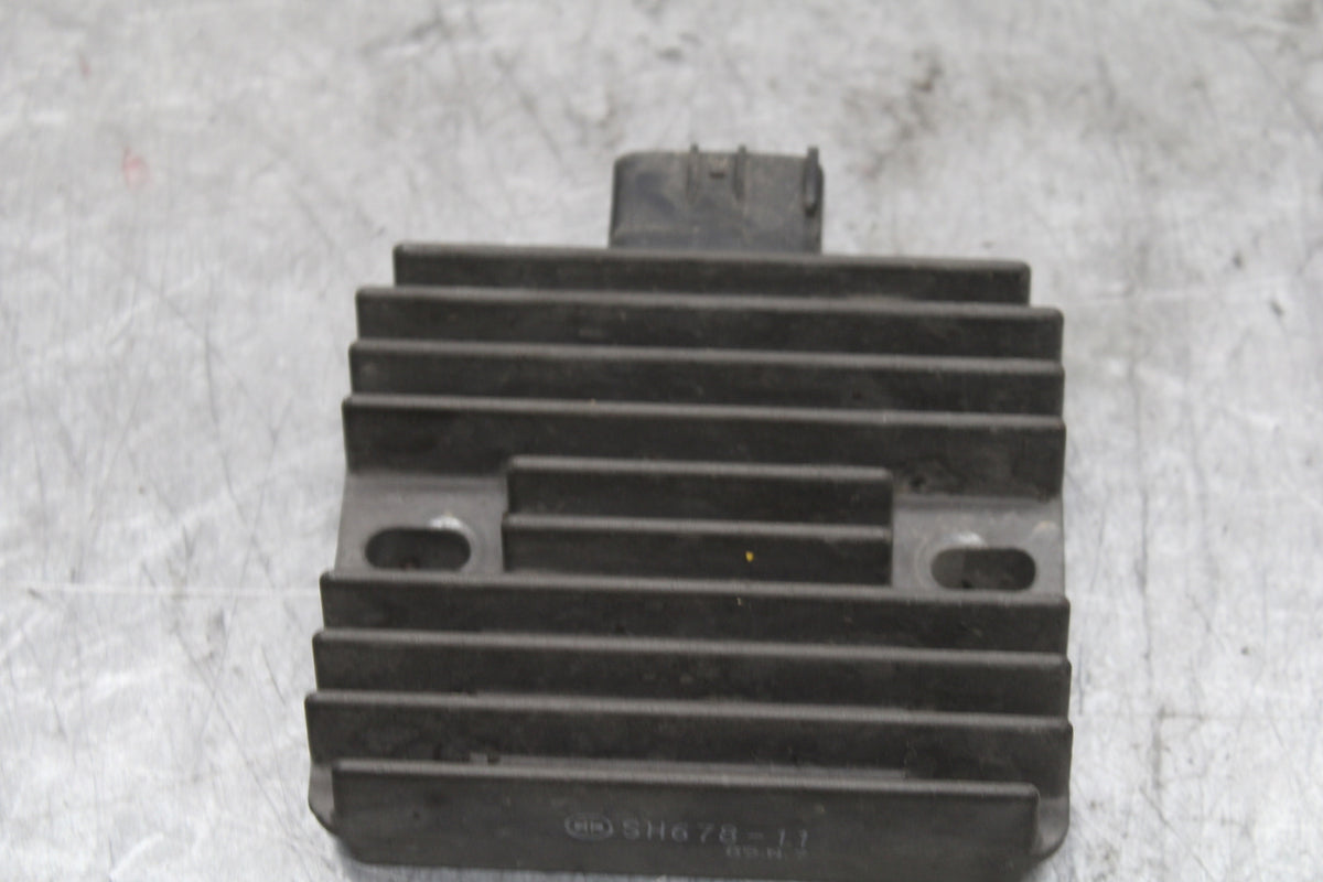 06 YAMAHA YZF R6 RECTIFIER VOLTAGE REGULATOR 4XY-81960-00-00 BB716