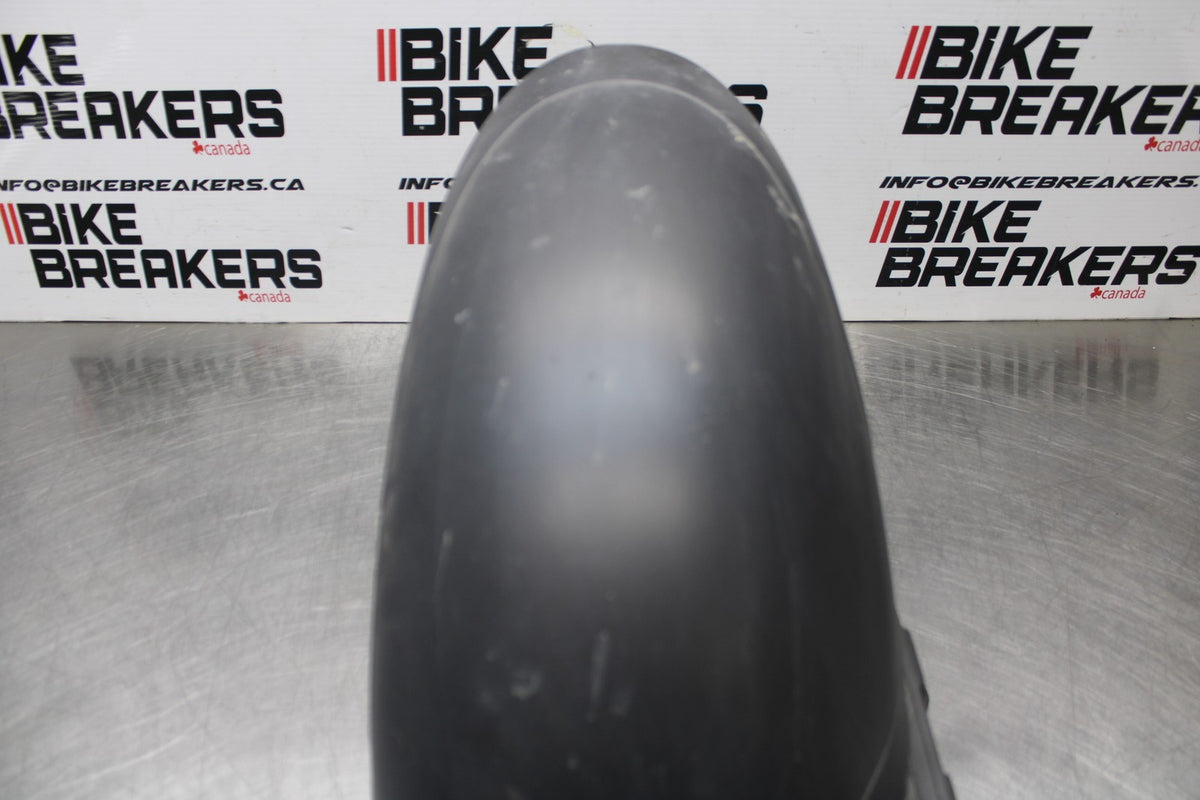 02 DUCATI MONSTER 620 REAR BACK WHEEL TIRE HUGGER FENDER BB851