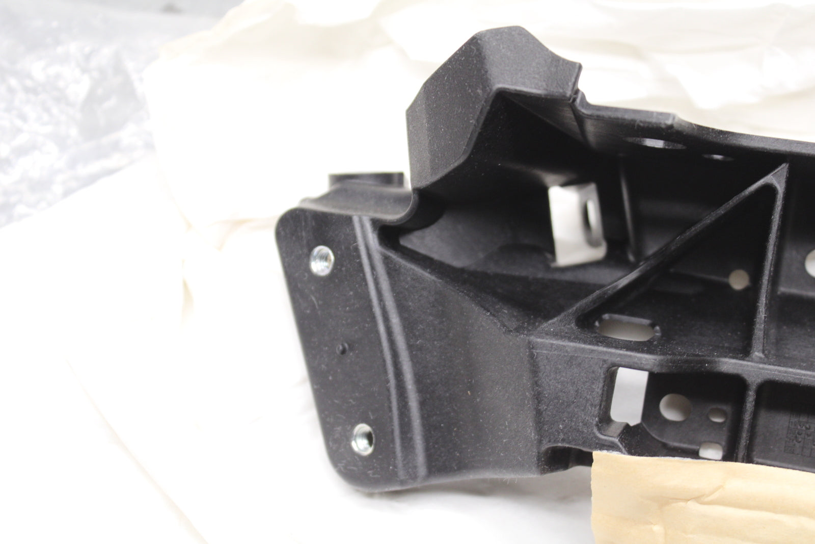 19-23 KAWASAKI NINJA ZX6R UPPER FAIRING MIRROR GAUGES STAY BRACKET BB749