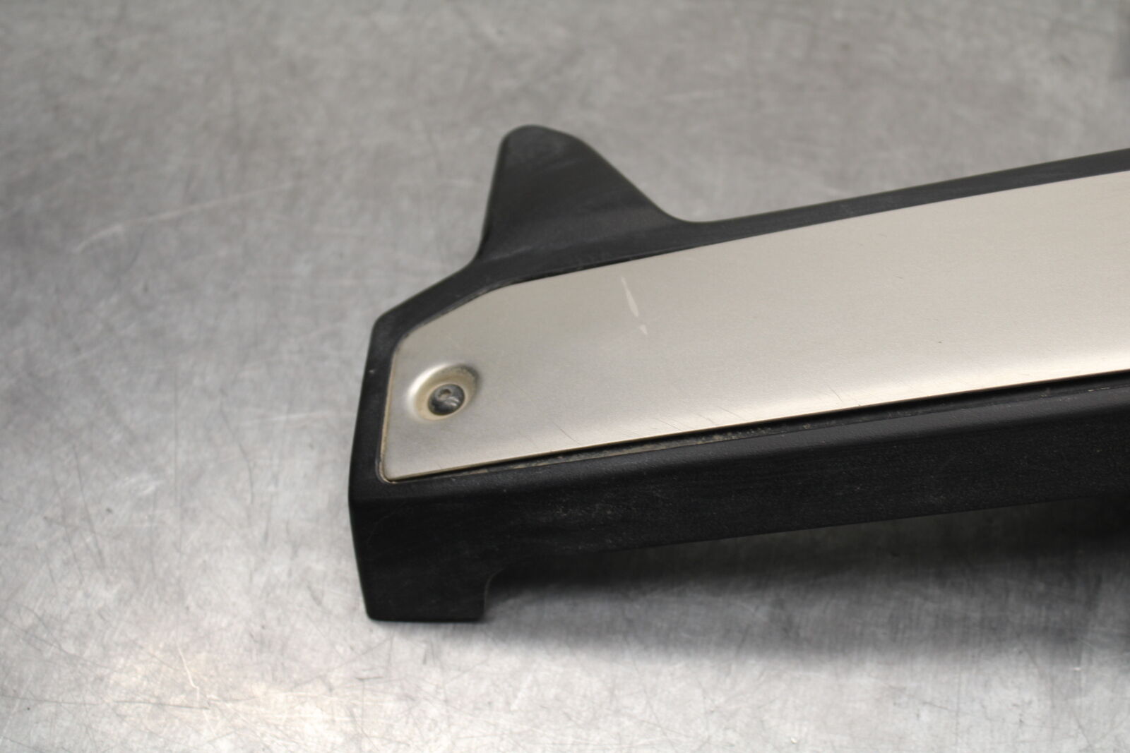 16-17 KAWASAKI VULCAN S 650 EN650 ABS RIGHT RADIATOR COVER GUARD BB731