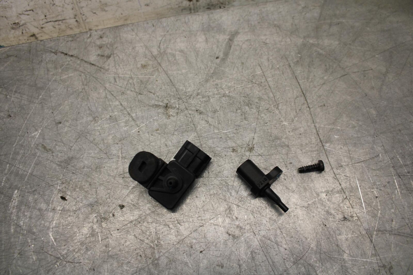 2008 Kawasaki Ninja ZX10R ZX1000E MAP MASS AIR FLOW PRESSURE TEMP SENSOR  BB524