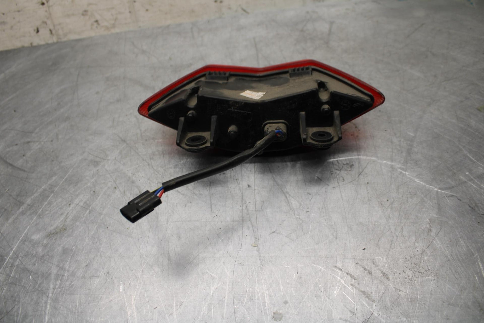 11-14 KAWASAKI VERSYS 650 LE 650C REAR TAIL TAILLIGHT BACK BRAKE LIGHT BB498