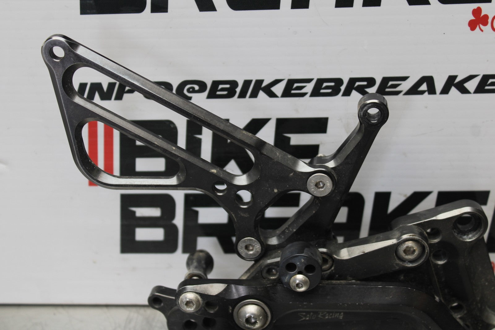 12-14 BMW S1000RR AFTERMARKET RIGHT REARSET REAR SET DRIVER FOOT PEG REST BB204