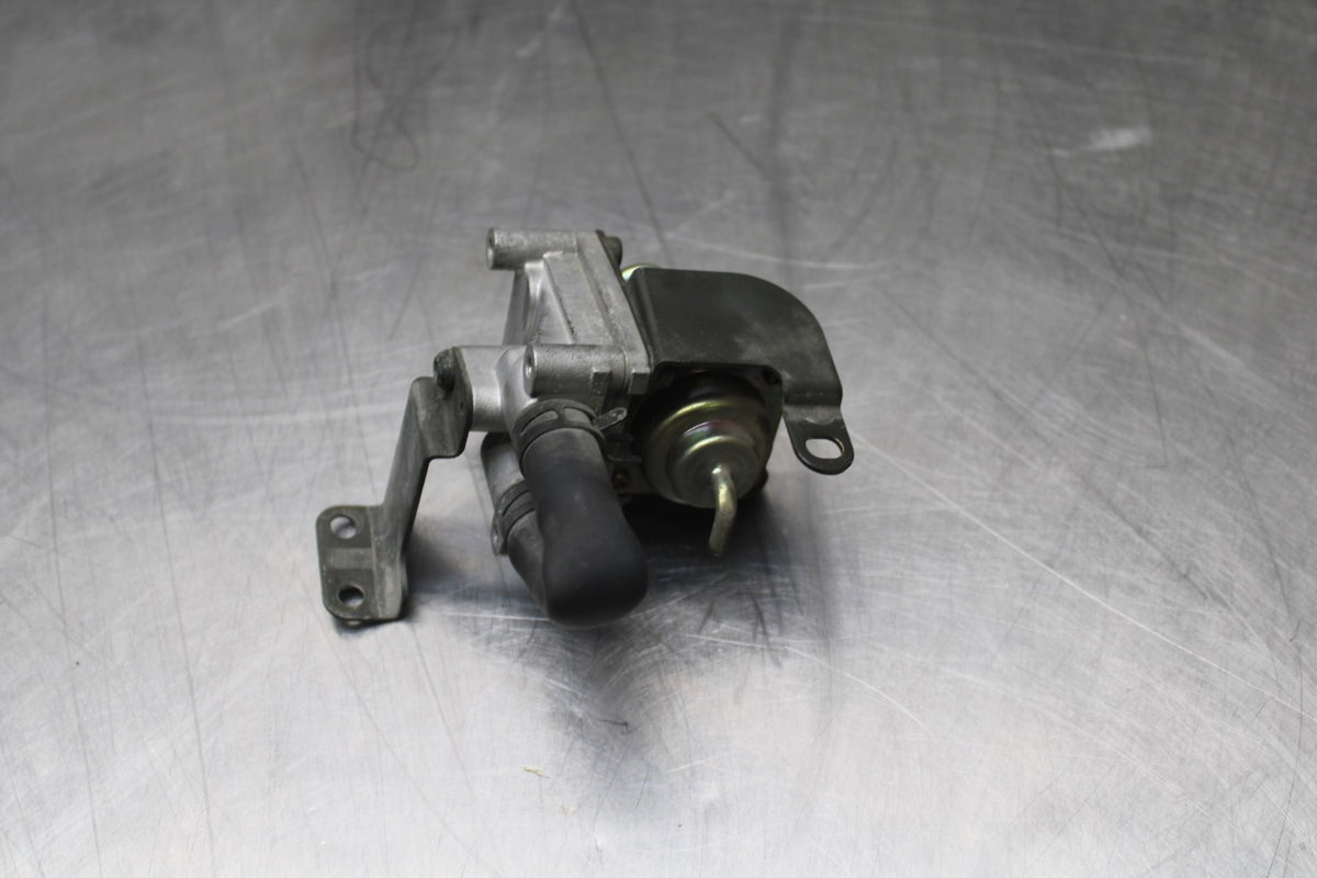 99-09 YAMAHA V STAR 1100 AIR VALVE SOLENOID TOP ENGINE SWITCH SENSOR BB853
