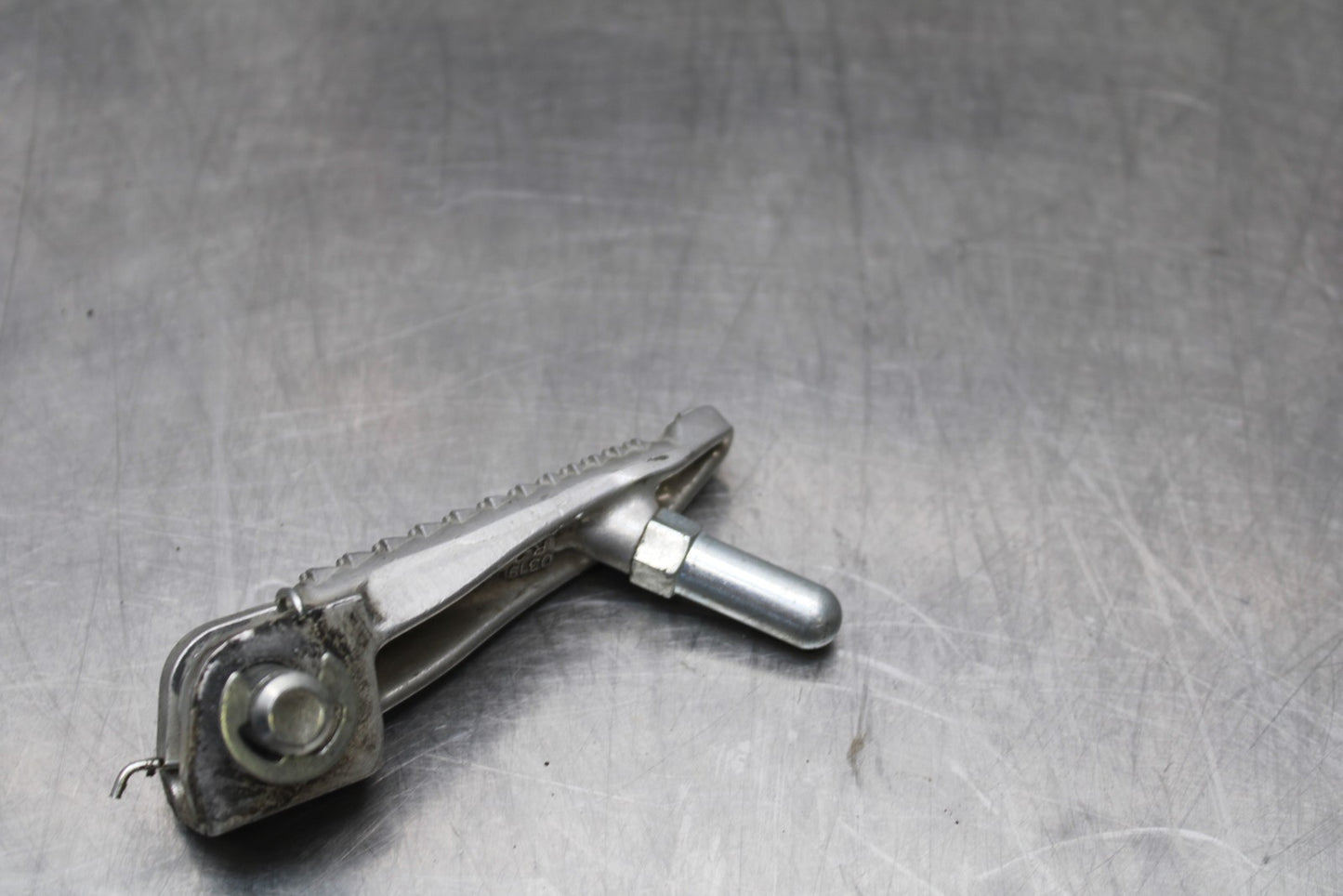 13-17 KAWASAKI NINJA 300 EX300 ABS RIGHT FRONT FOOT REST PEG STEP BB187